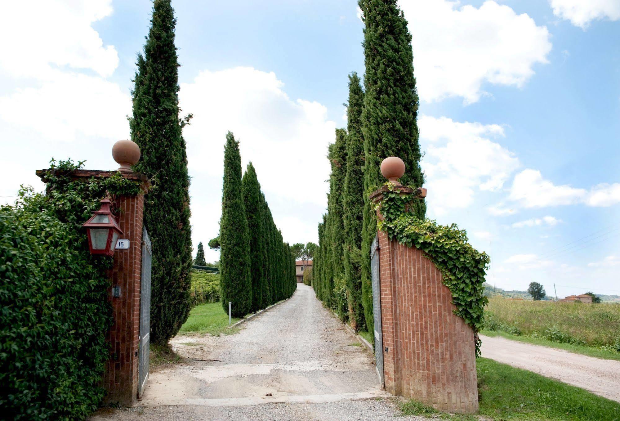 Agriturismo Buon Riposo - Country Resort In The Heart Of Tuscany San Giovanni a Corazzano エクステリア 写真